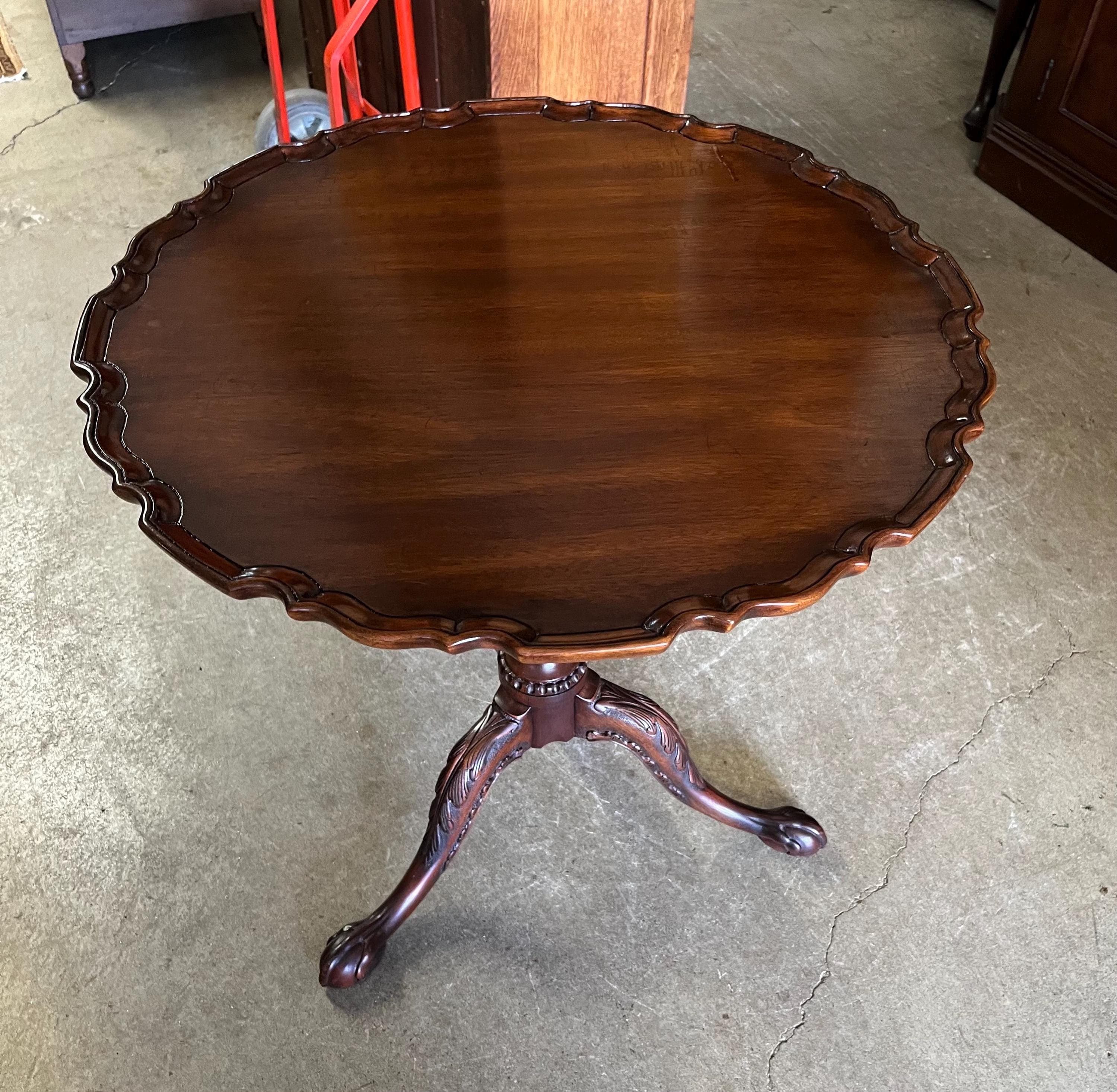 Henkel Harris Piecrust Tilt Top Table - Thumbnail 3