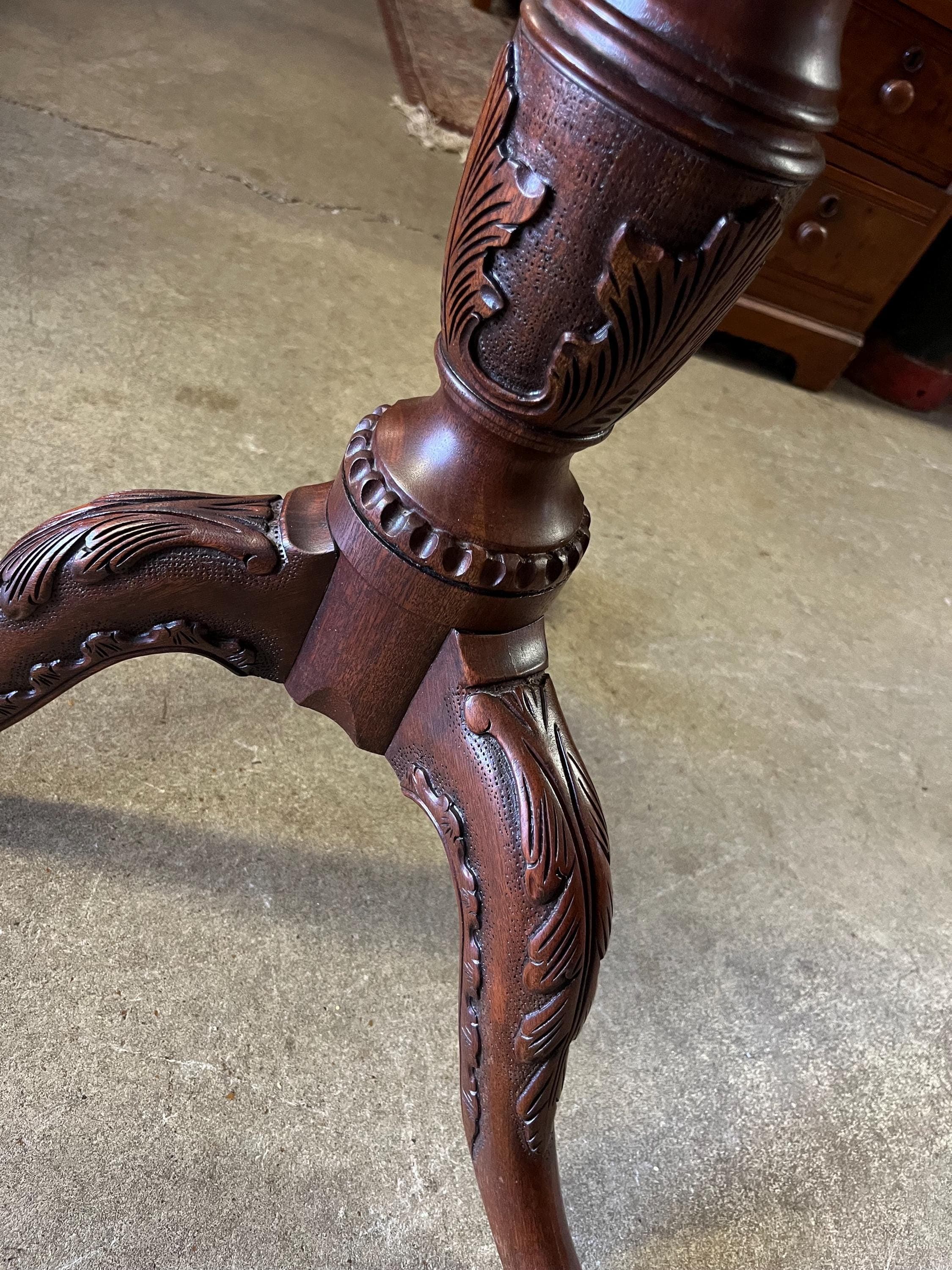 Henkel Harris Piecrust Tilt Top Table - Thumbnail 6