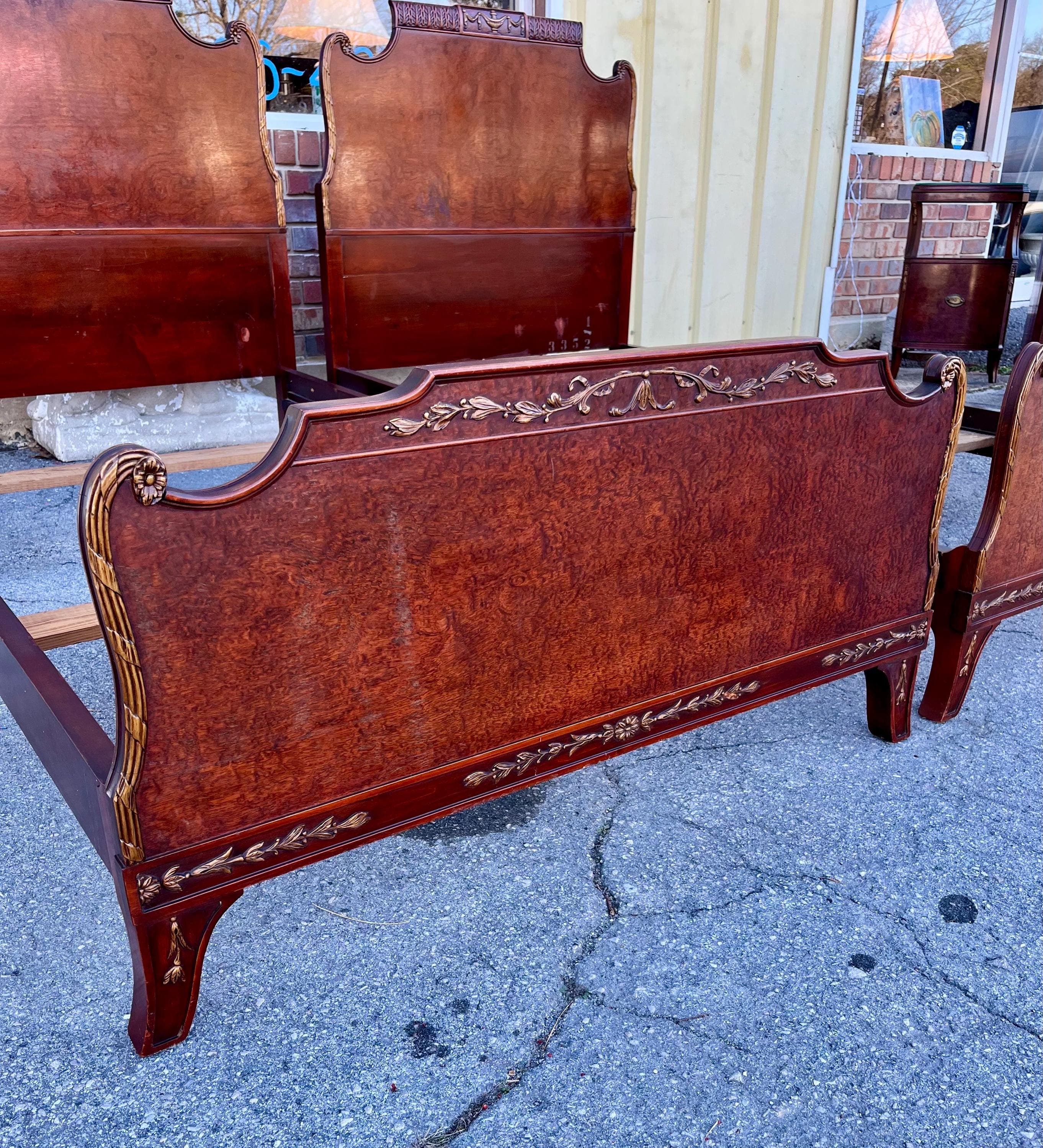 Pair of Romweber Twin Beds - Thumbnail 3