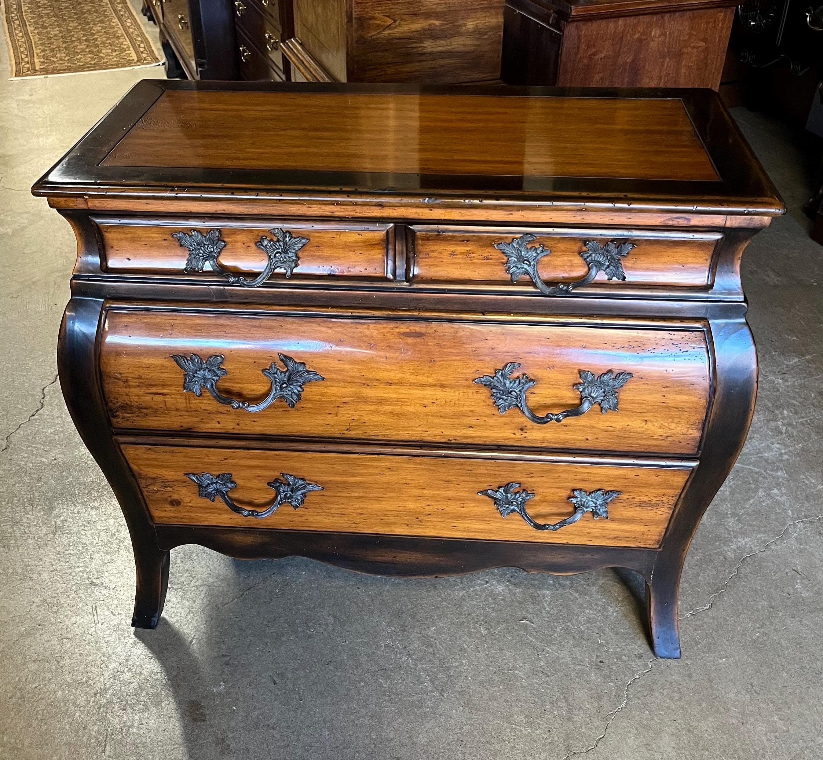 Theodore Alexander Chateau Du Vallois Bombe Chest - Thumbnail 4