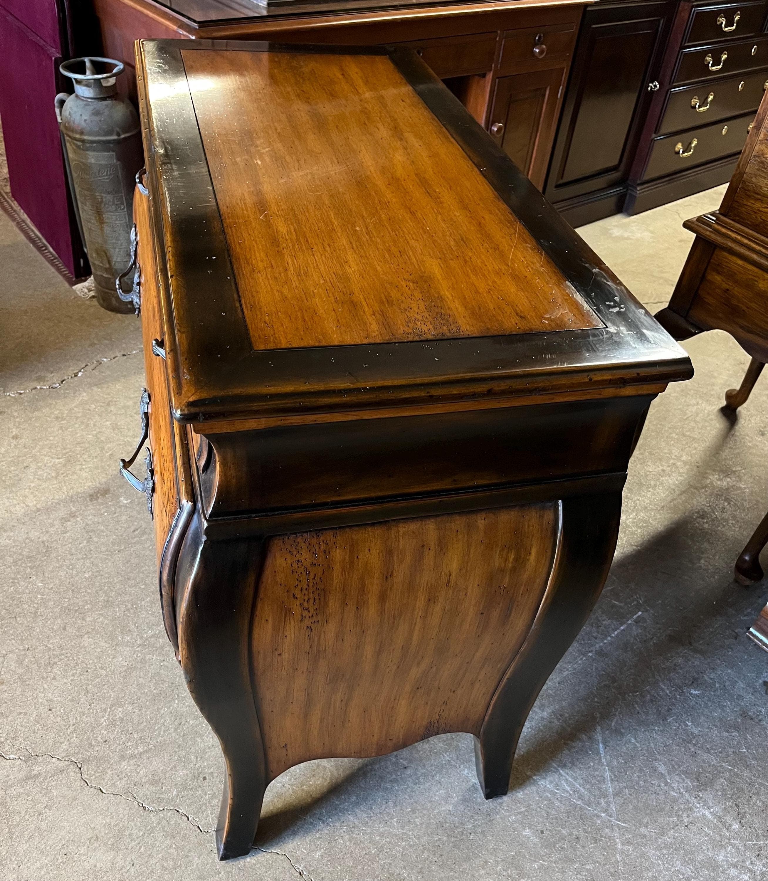 Theodore Alexander Chateau Du Vallois Bombe Chest - Thumbnail 7