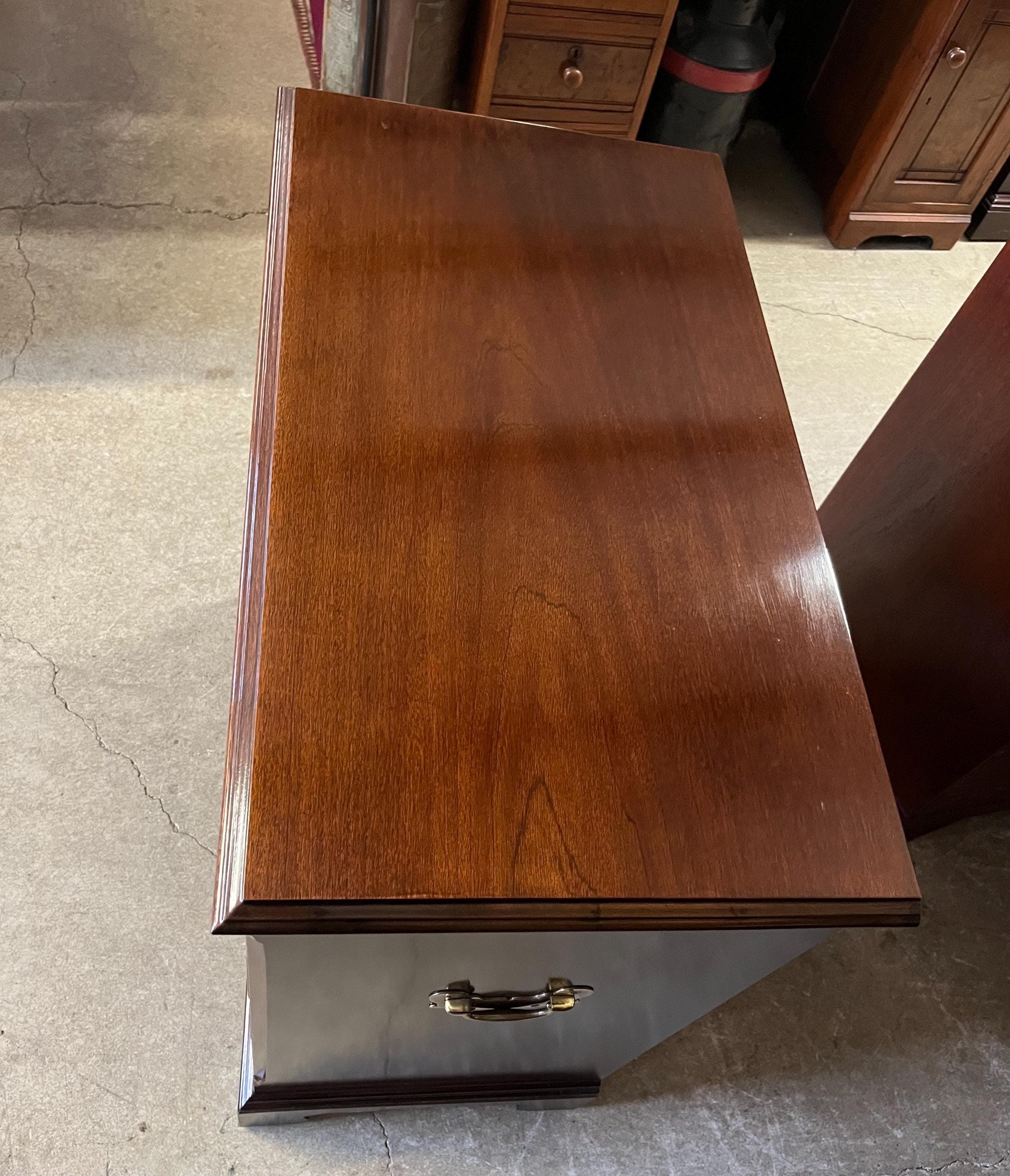 Hickory White American Masterpiece Bachelor’s Chest - Thumbnail 3