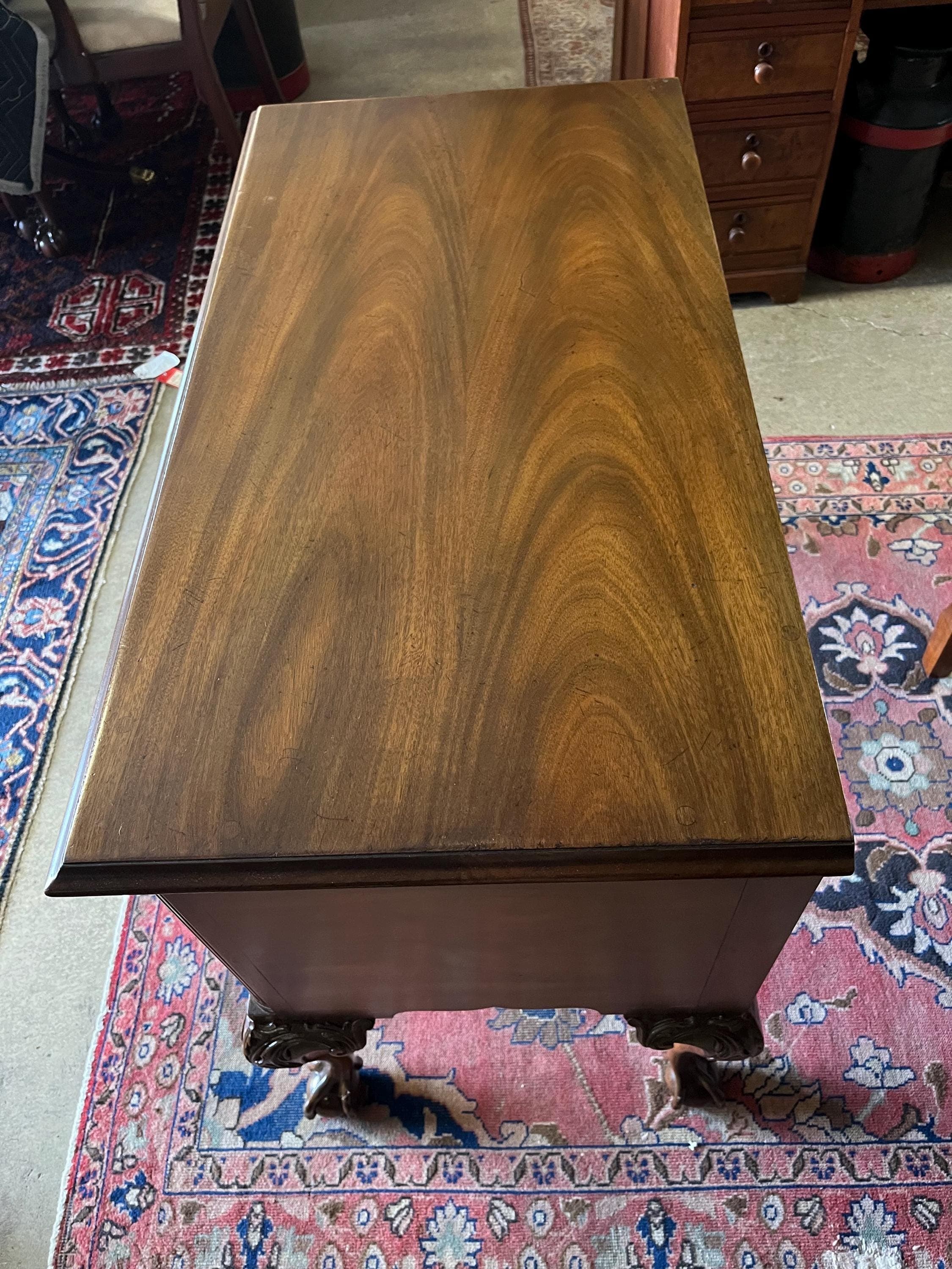 Kittinger Colonial Williamsburg Lowboy - Thumbnail 4