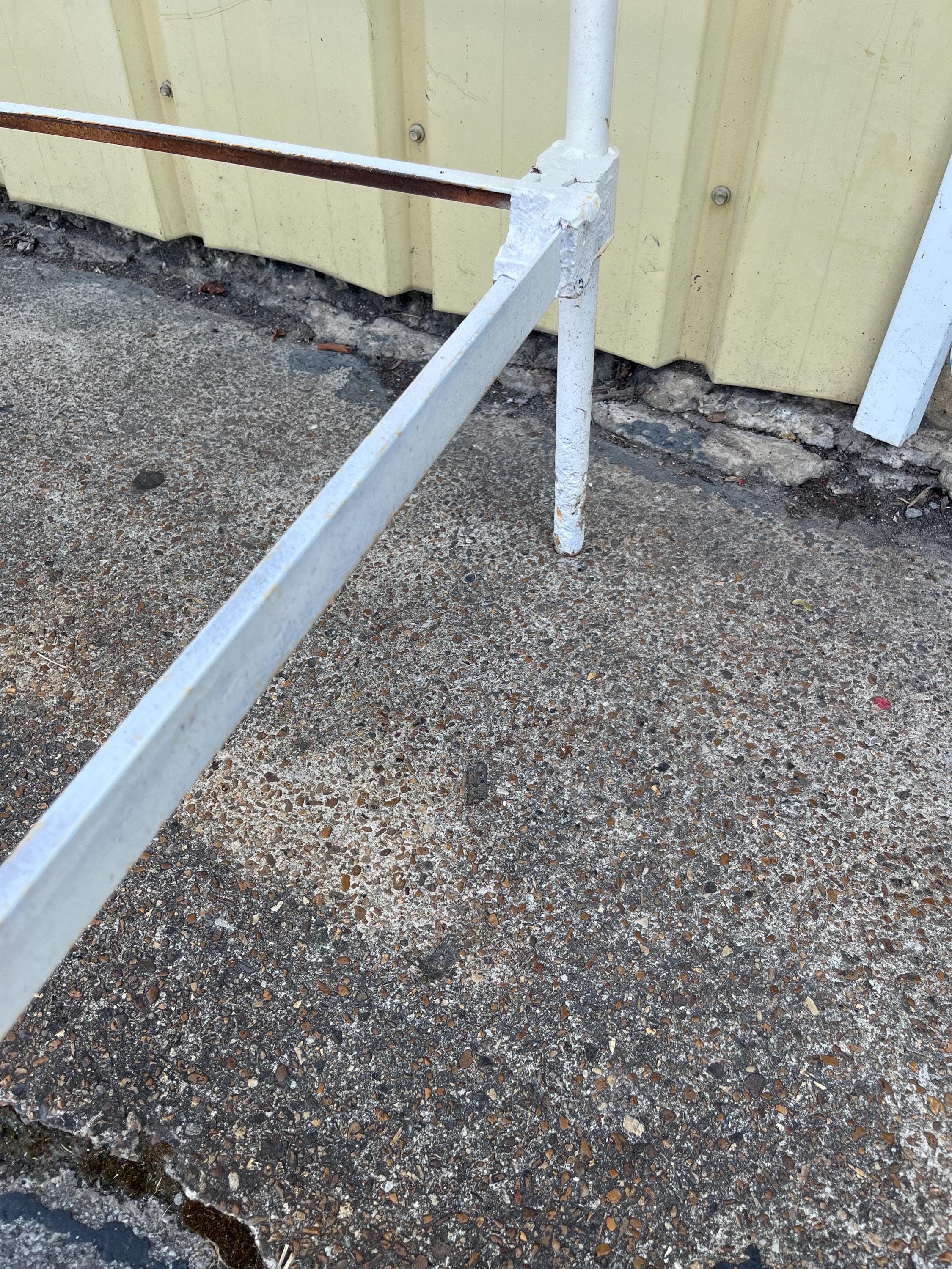 Antique Iron Bed - Thumbnail 8