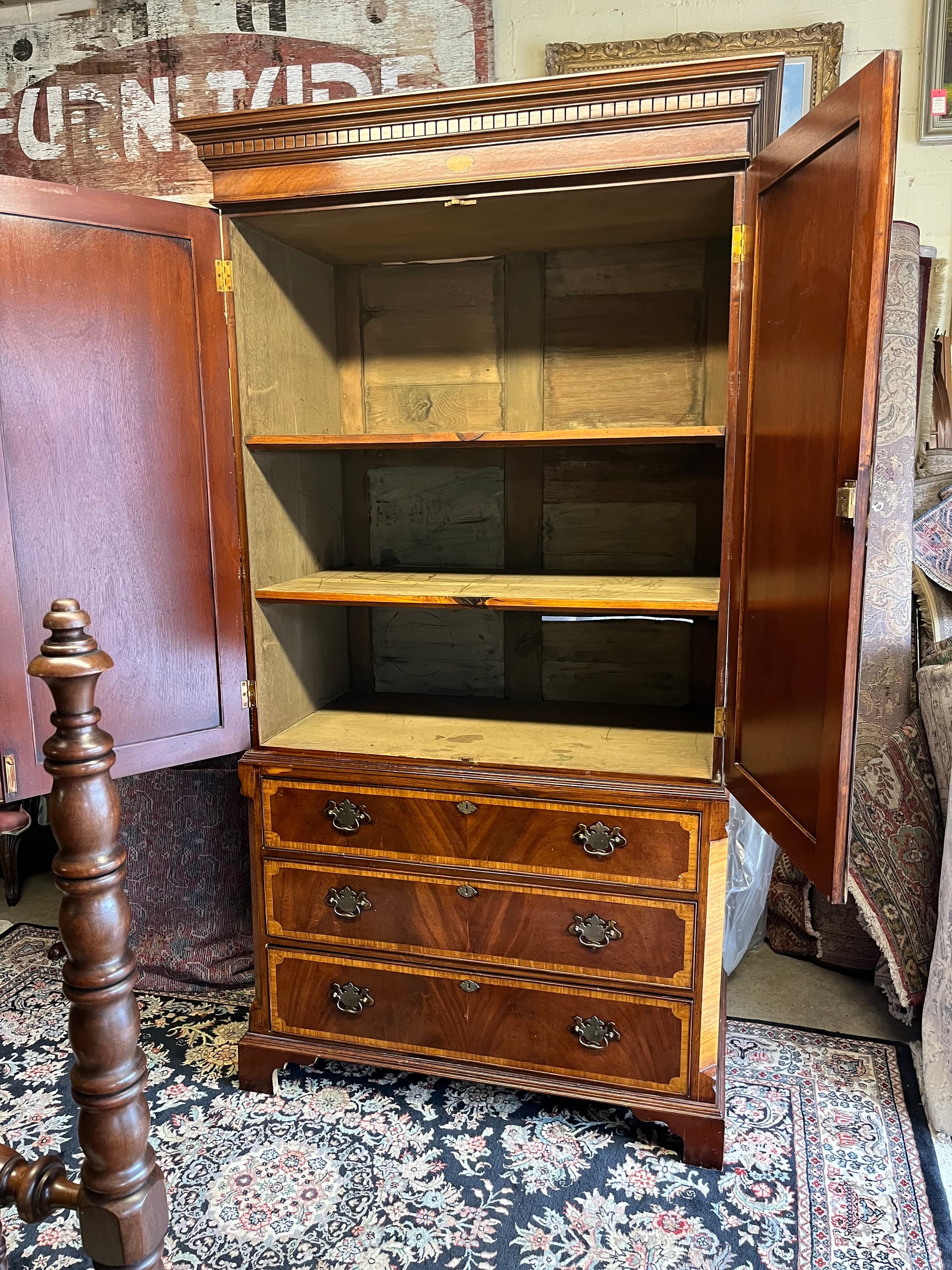 English Mahogany Inlaid Linen Press - Thumbnail 10