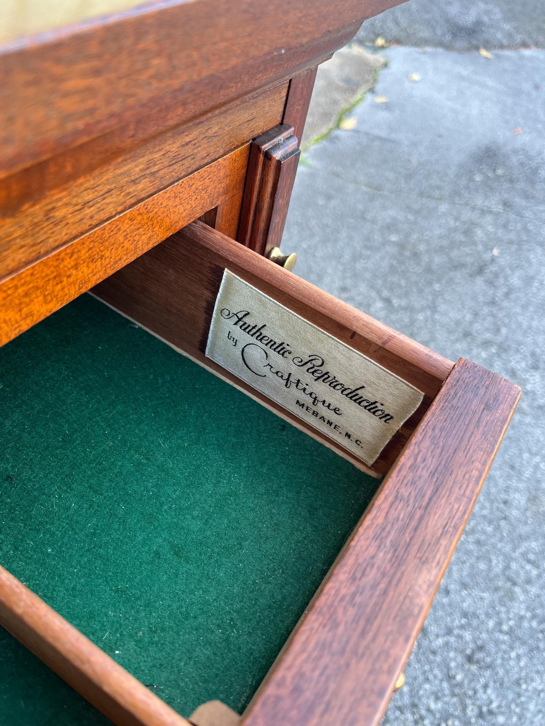 Craftique Mary Washington Bachelor’s Chest - Thumbnail 6