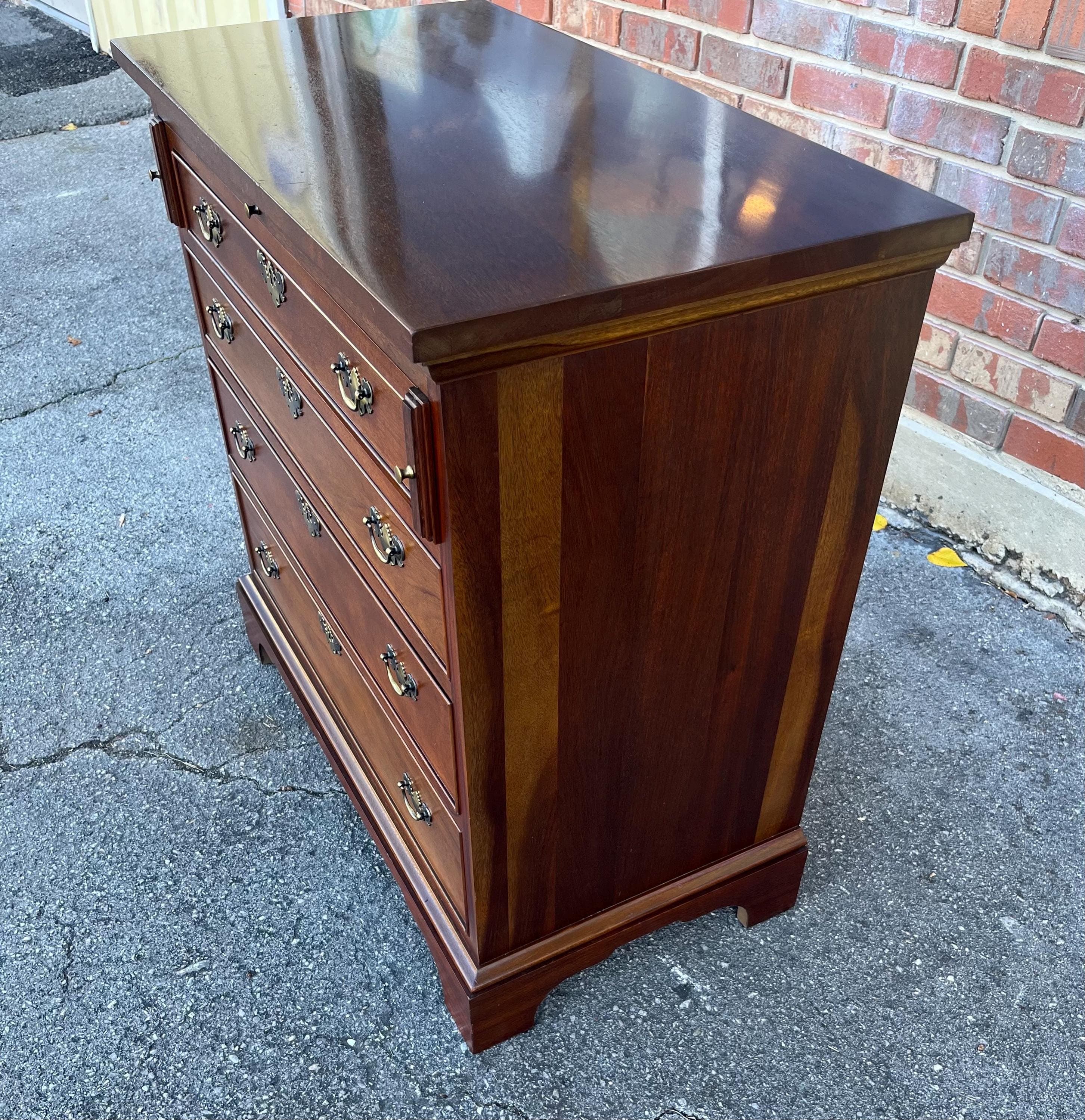 Craftique Mary Washington Bachelor’s Chest - Thumbnail 11