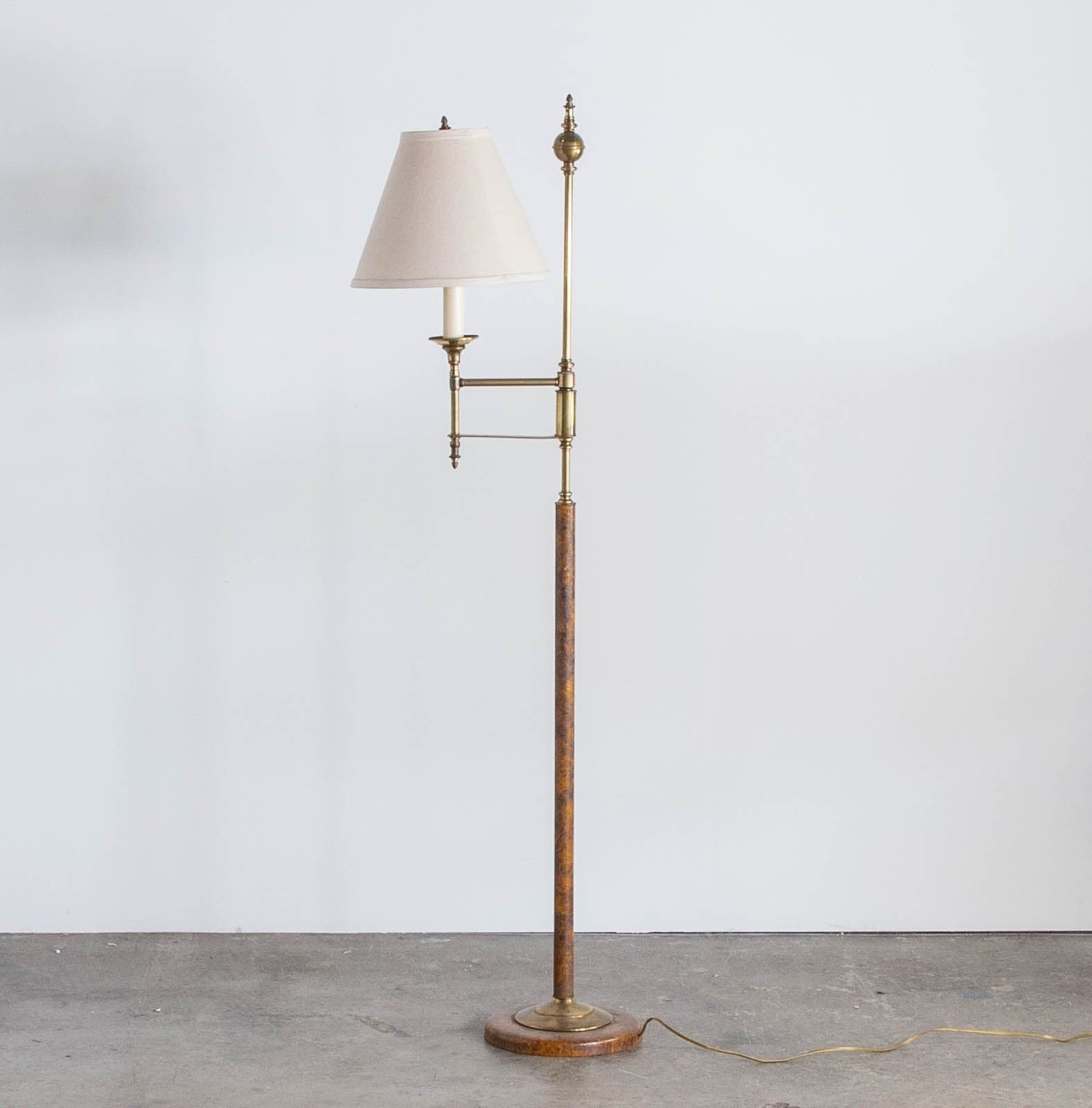 Vintage Floor Lamp with faux tortoise shell base - Thumbnail 2