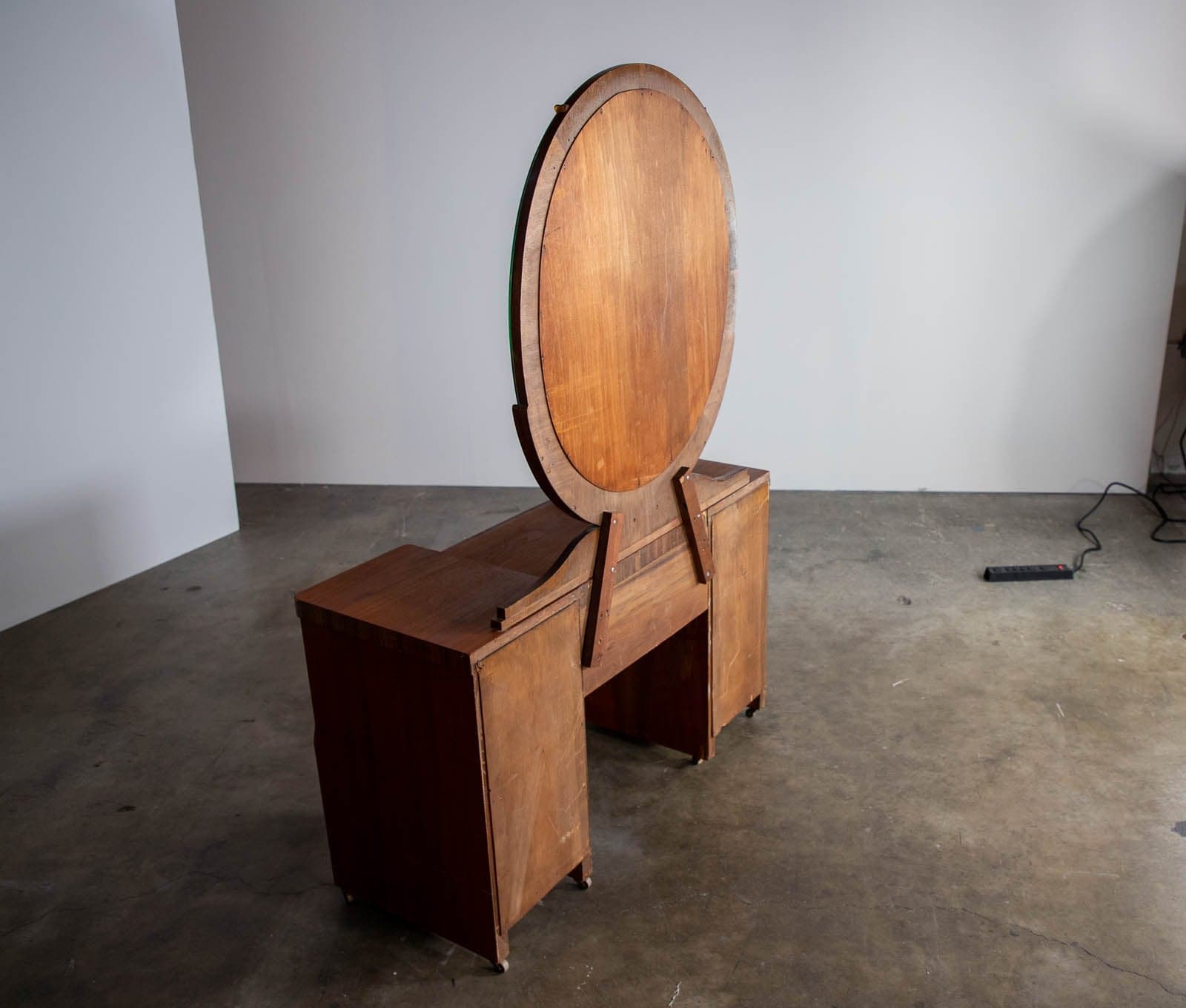 Vintage Vanity with Mirror and 4 Drawers - Thumbnail 6