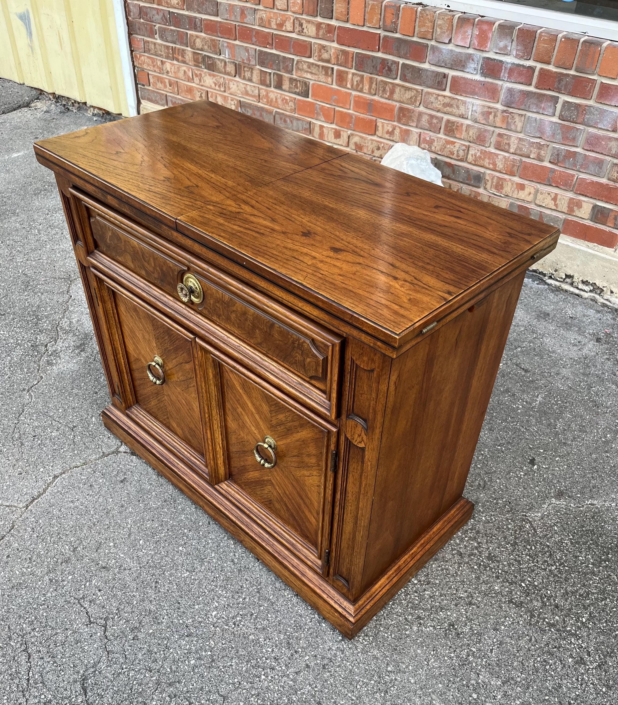 Bar Cart or Server by Thomasville - Thumbnail 10