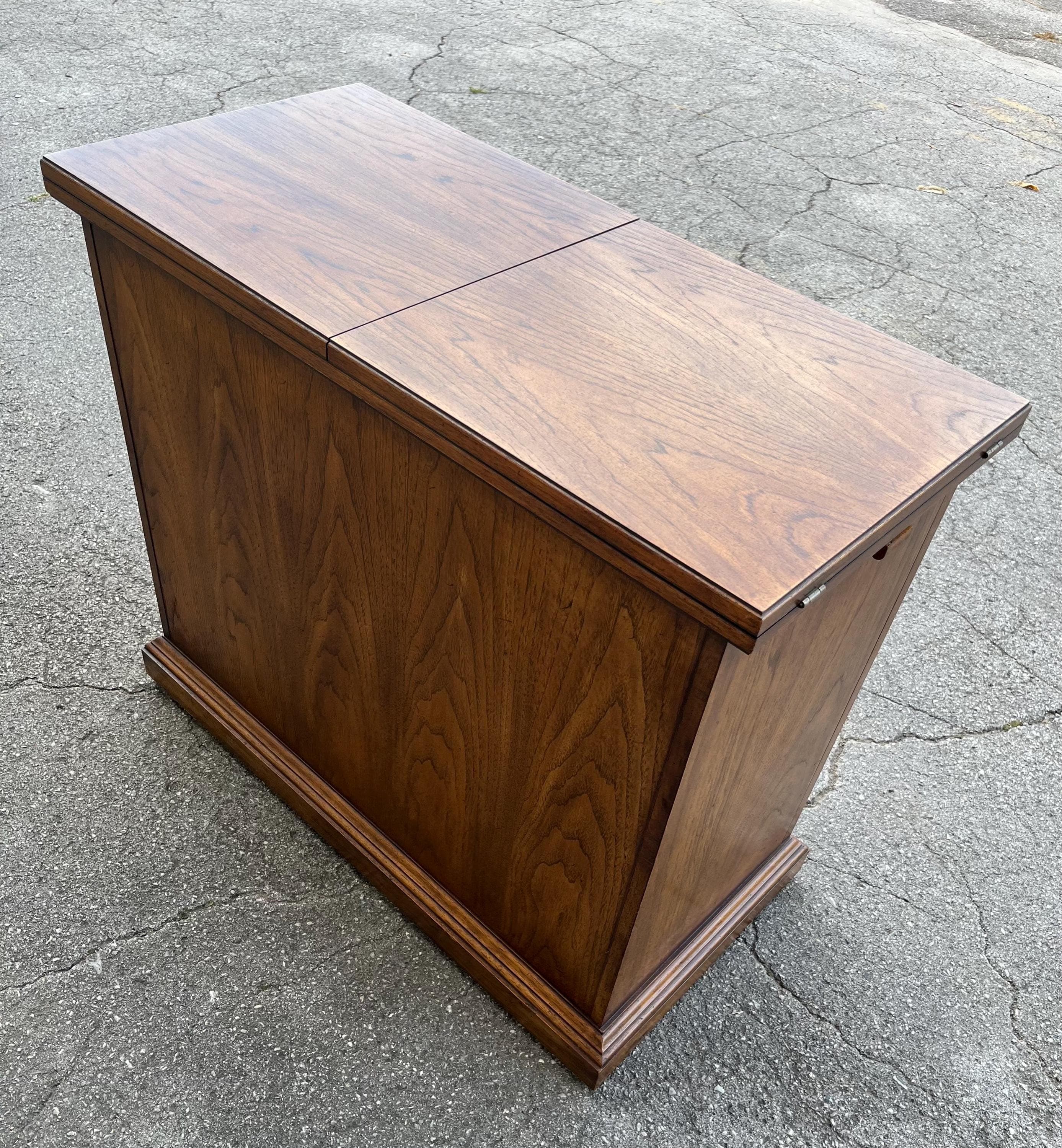 Bar Cart or Server by Thomasville - Thumbnail 11