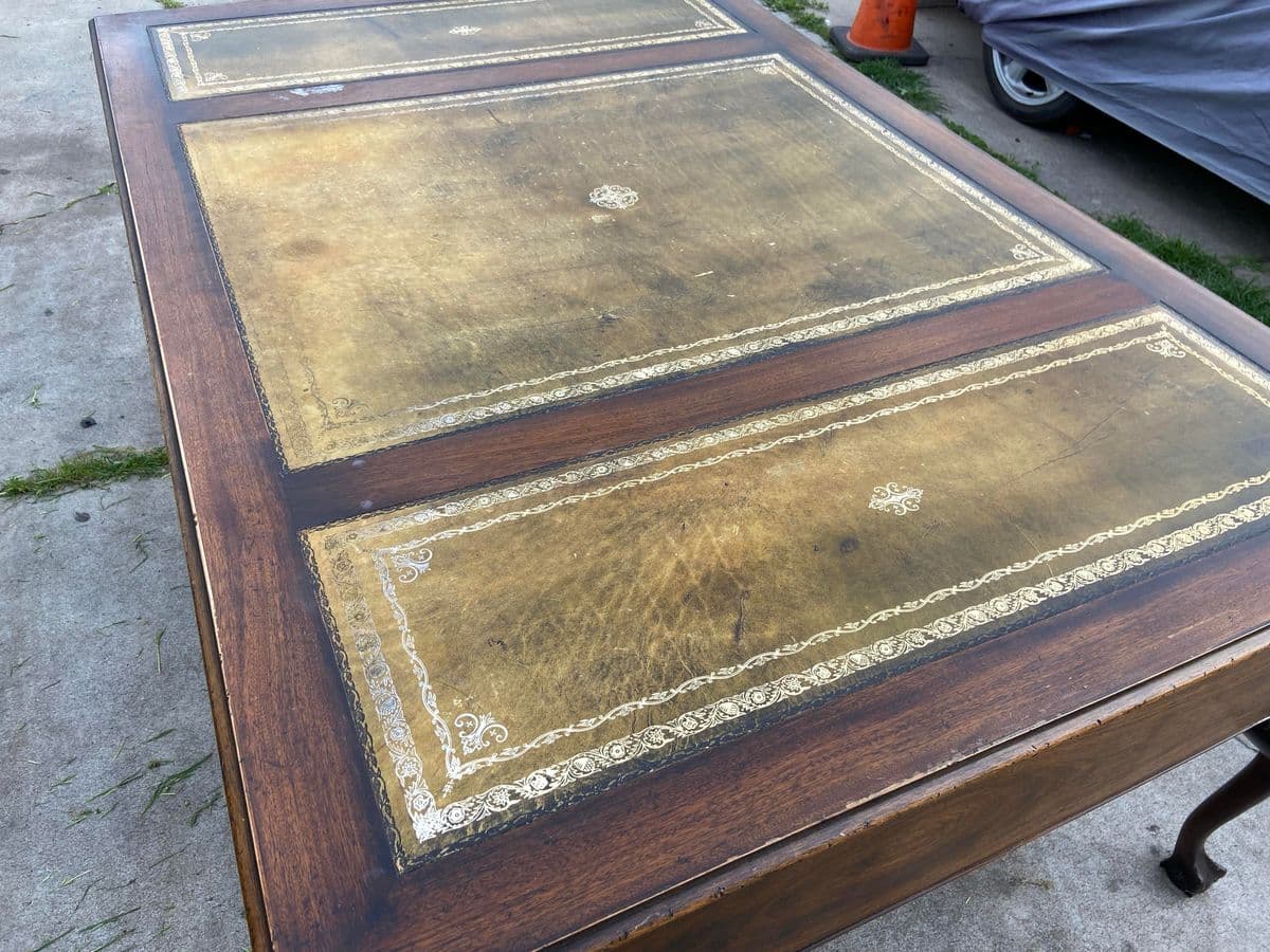 1920s Antique English Leather Top and Claw Feet Partners Writing Desk. - Thumbnail 3