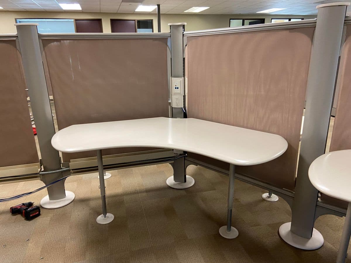 1990s Vintage Herman Miller Resolve Workstation - Thumbnail 12