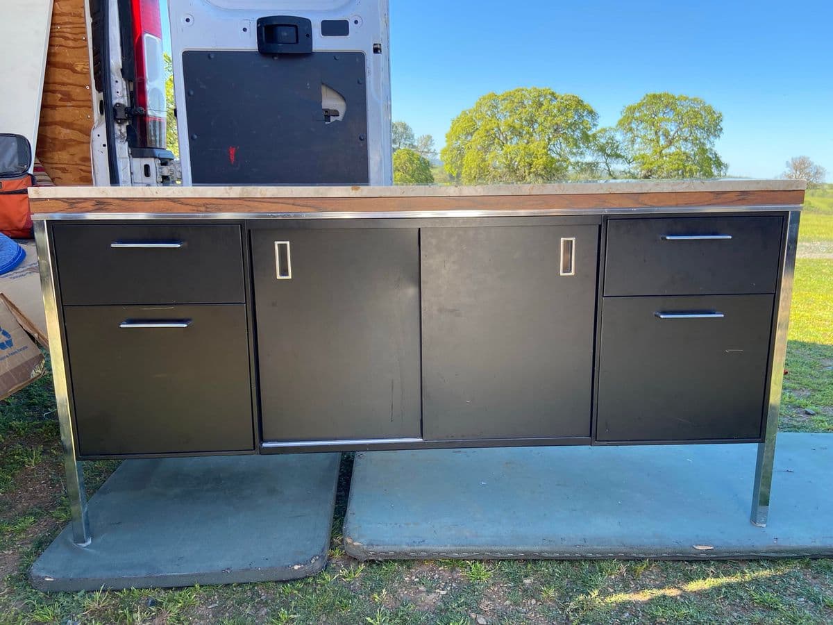 1980s Vintage Mid Century Modern Florence Knoll Style Metal Filing Cabinet - Thumbnail 3