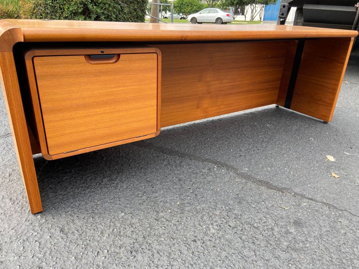 1990s Vintage Mid Century Modern Credenza - Thumbnail 7