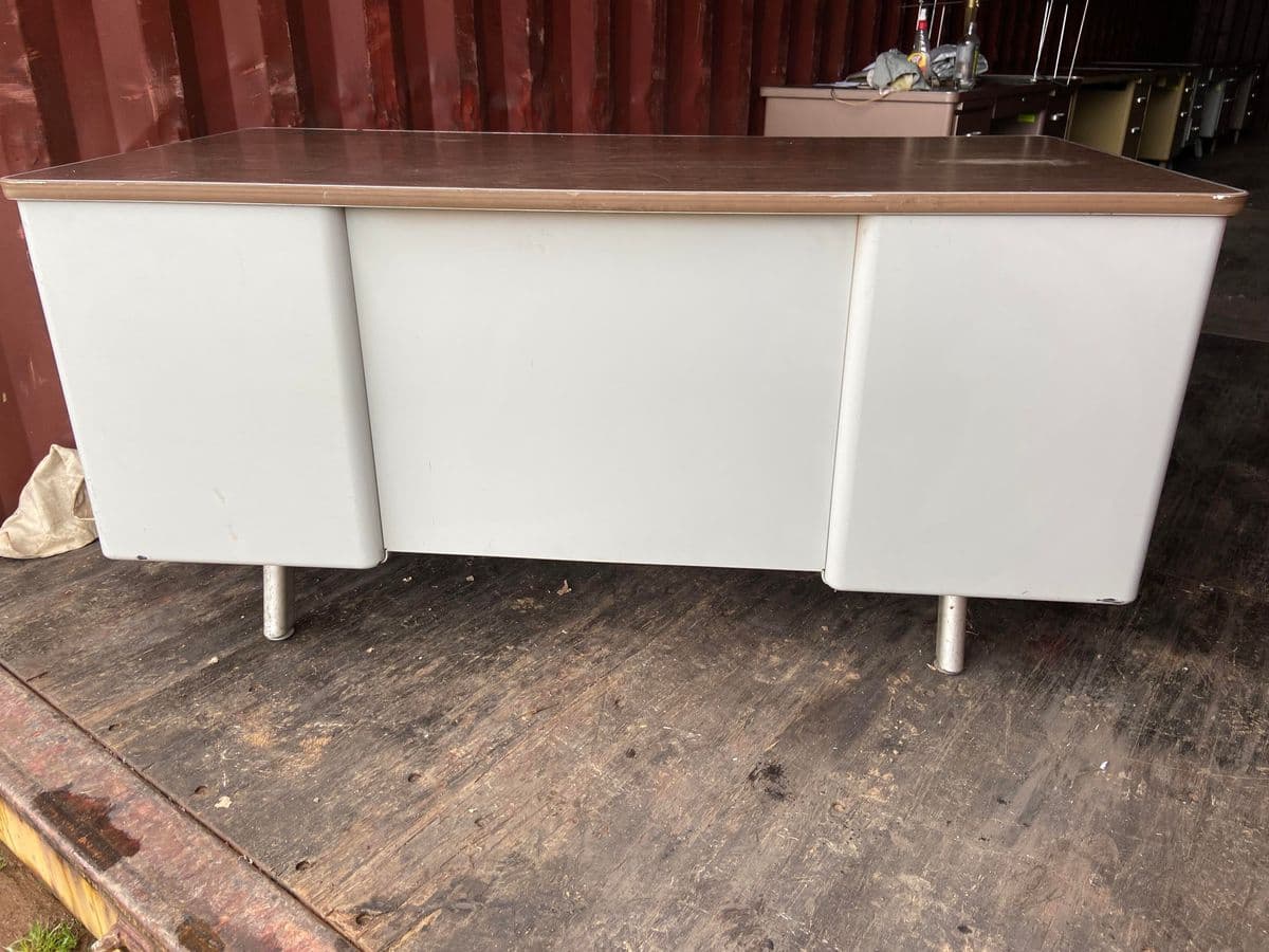 Vintage Mid Century Modern Metal Tanker Desk - Thumbnail 4