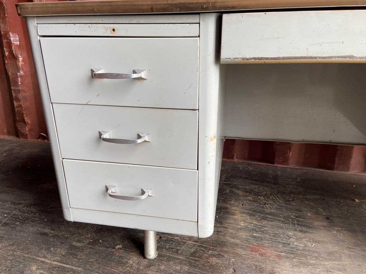 Vintage Mid Century Modern Metal Tanker Desk - Thumbnail 9