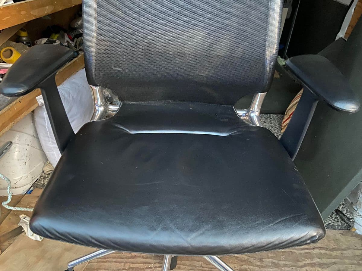 Vintage Vitra Meda Chair by Alberto Meda - Thumbnail 8