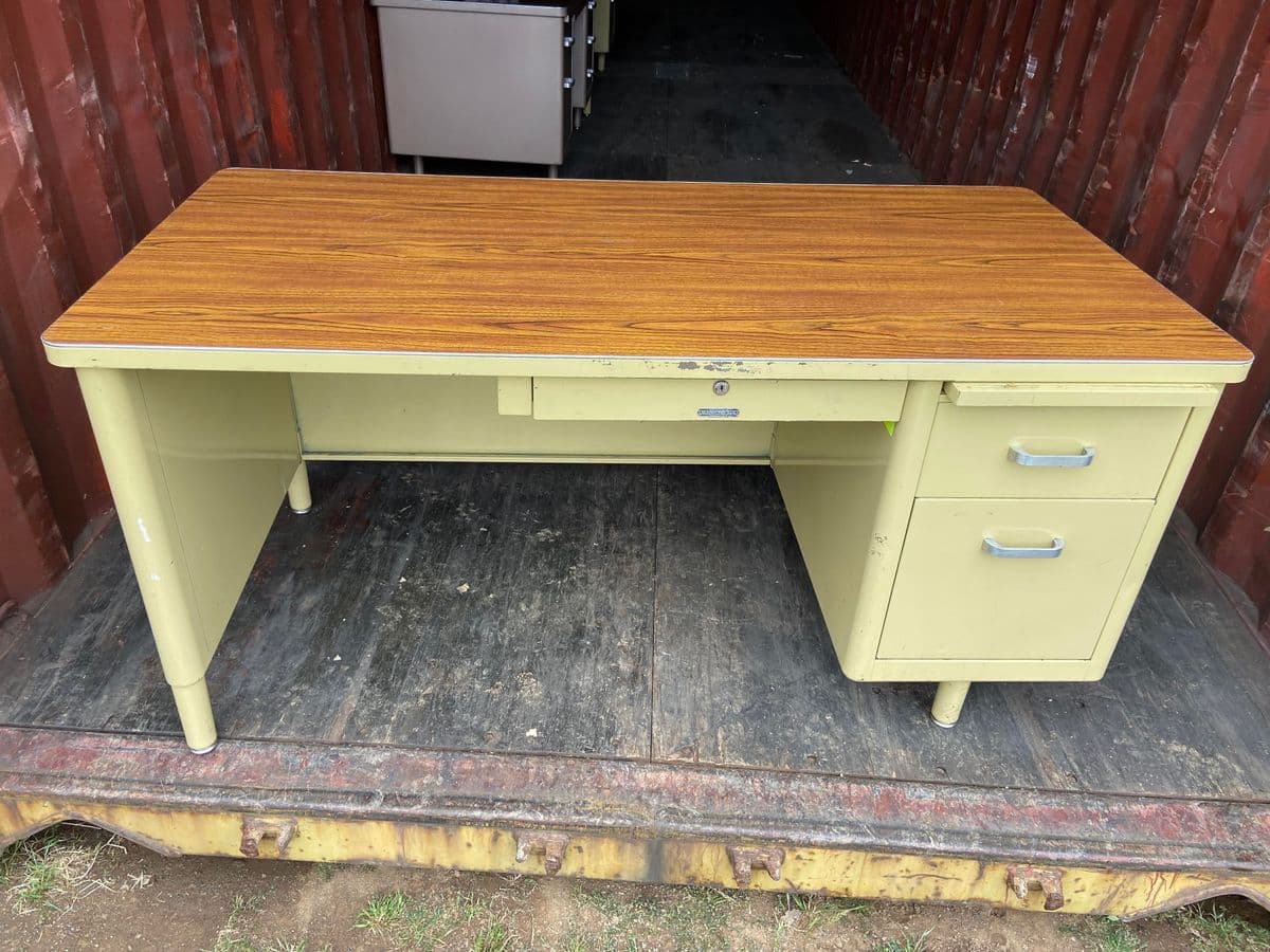 1970s Vintage Mid Century Modern Metal Tanker Desk - Thumbnail 3