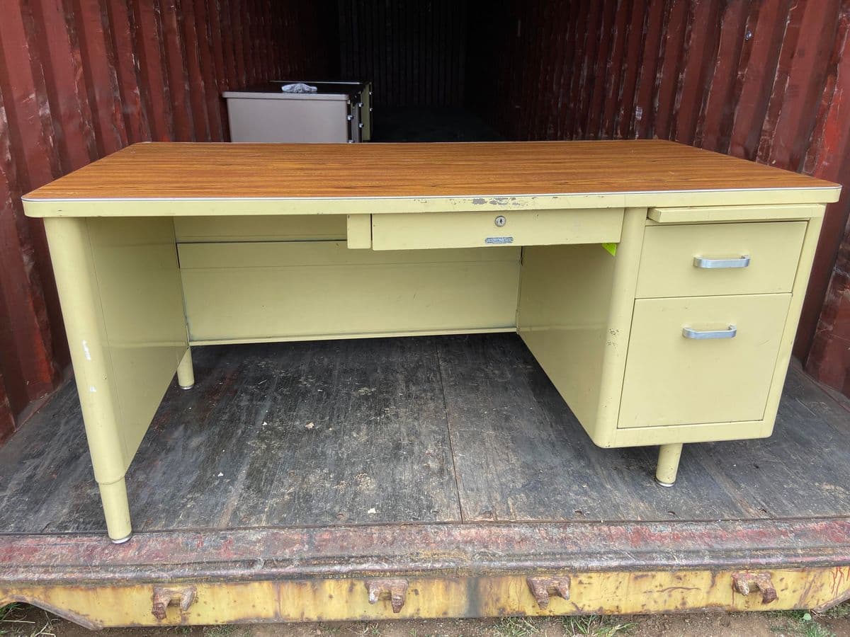 1970s Vintage Mid Century Modern Metal Tanker Desk - Thumbnail 5