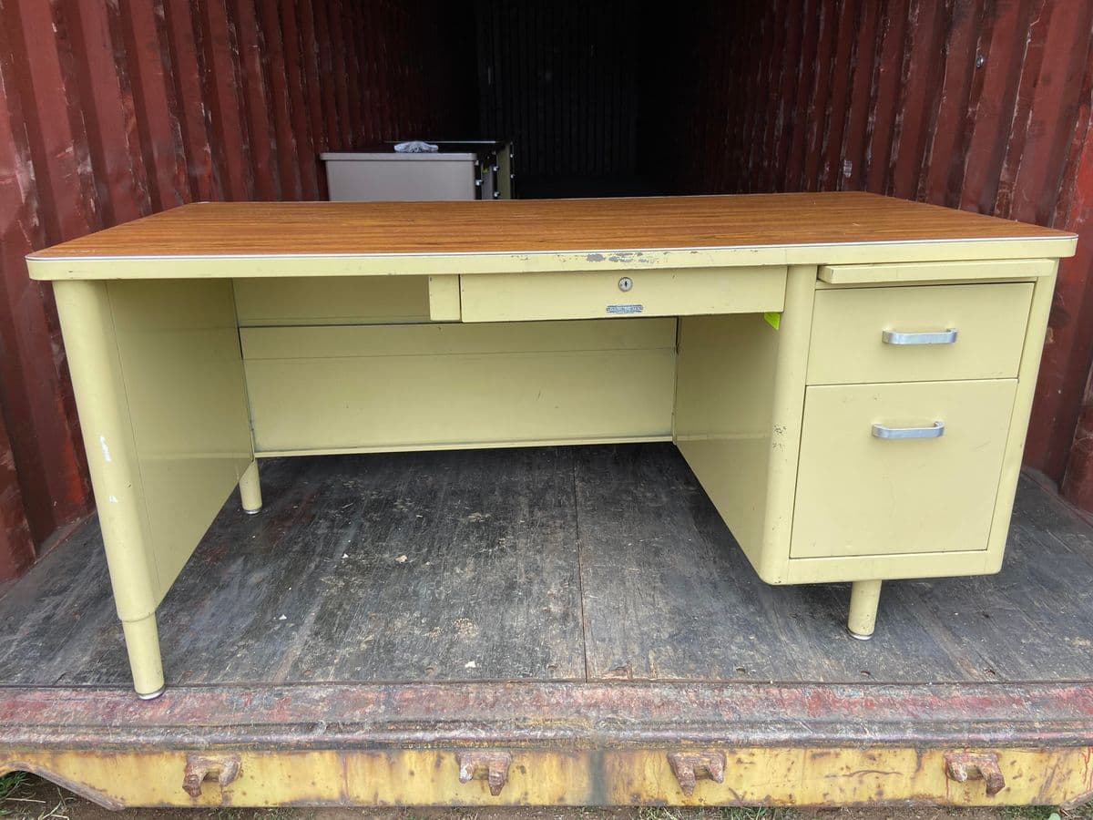 1970s Vintage Mid Century Modern Metal Tanker Desk - Thumbnail 11