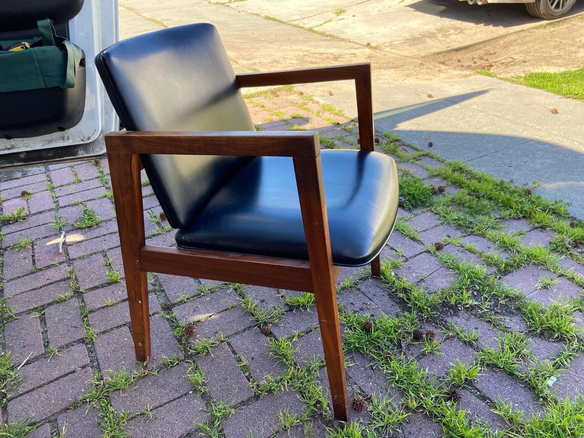 1980s Vintage Modern Walnut Armchair by United Chair Company - Thumbnail 5