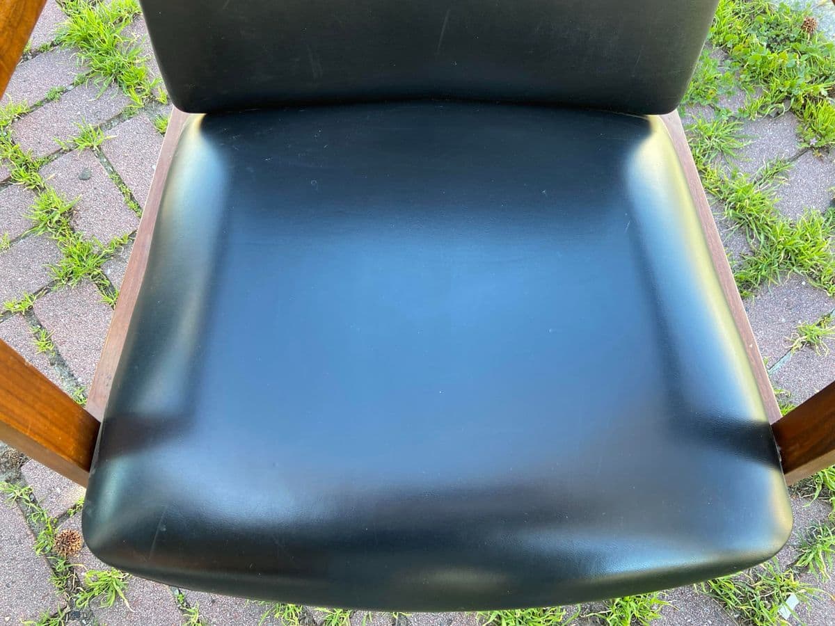 1980s Vintage Modern Walnut Armchair by United Chair Company - Thumbnail 12