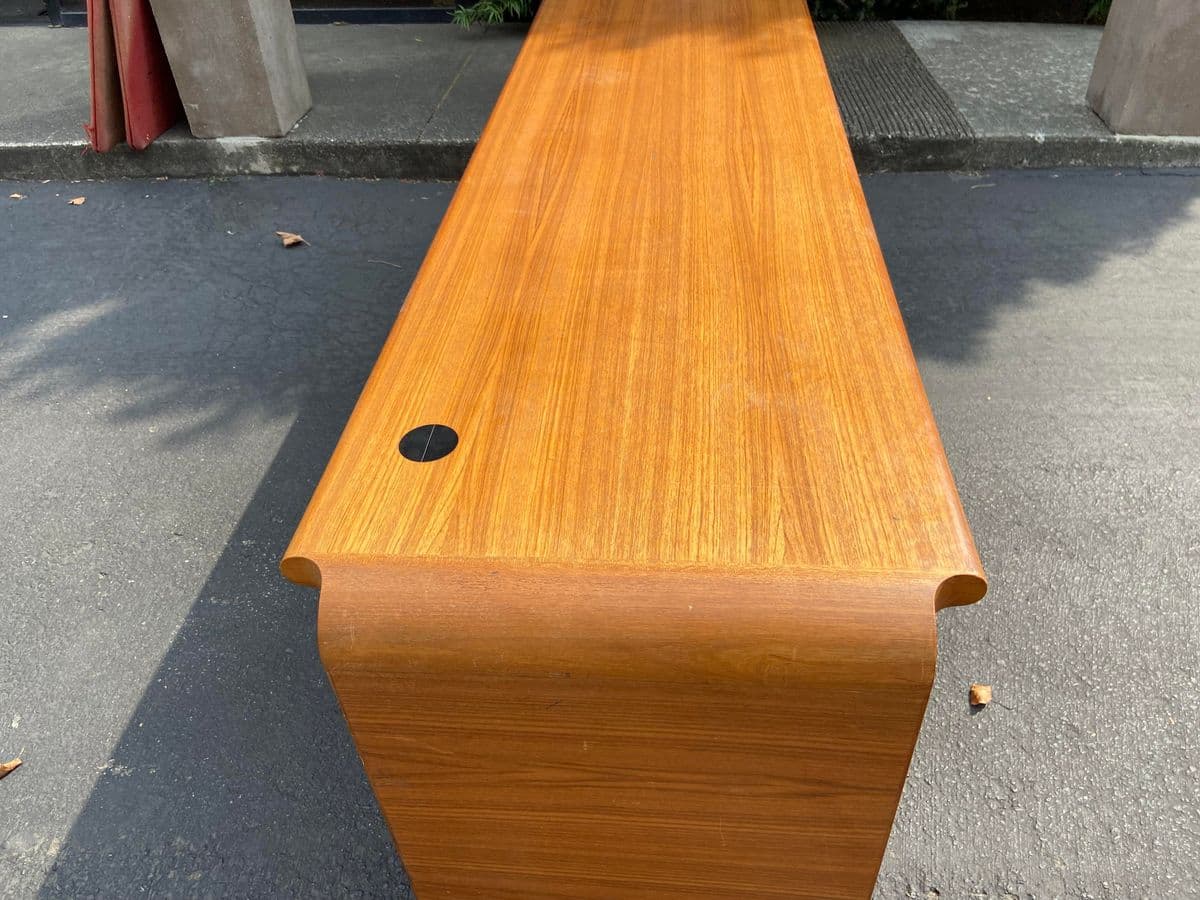 1990s Vintage Mid Mid Century Modern Oak Credenza - Thumbnail 13