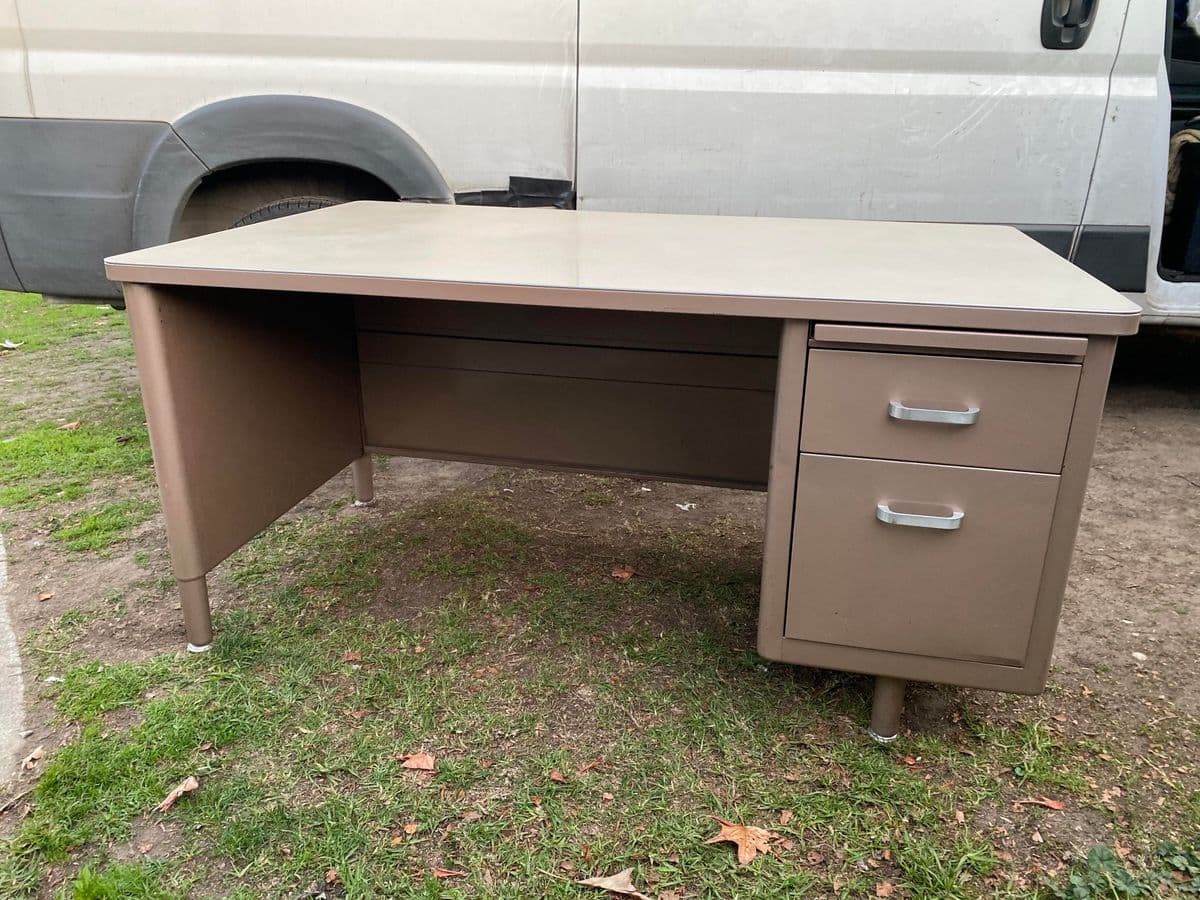 Vintage Mid-Century Modern Metal Executive Desk - Thumbnail 3