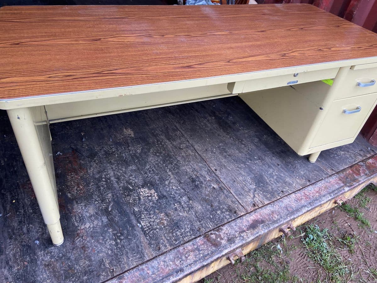 Vintage Mid Century Modern Metal Tanker Desk - Thumbnail 4
