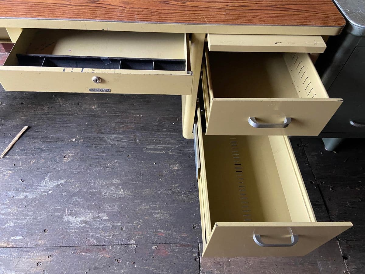 Vintage Mid Century Modern Metal Tanker Desk - Thumbnail 10