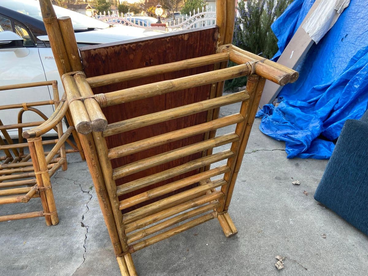 1970s Vintage Mid Century Modern Rattan Bamboo Coffee Table - Thumbnail 10
