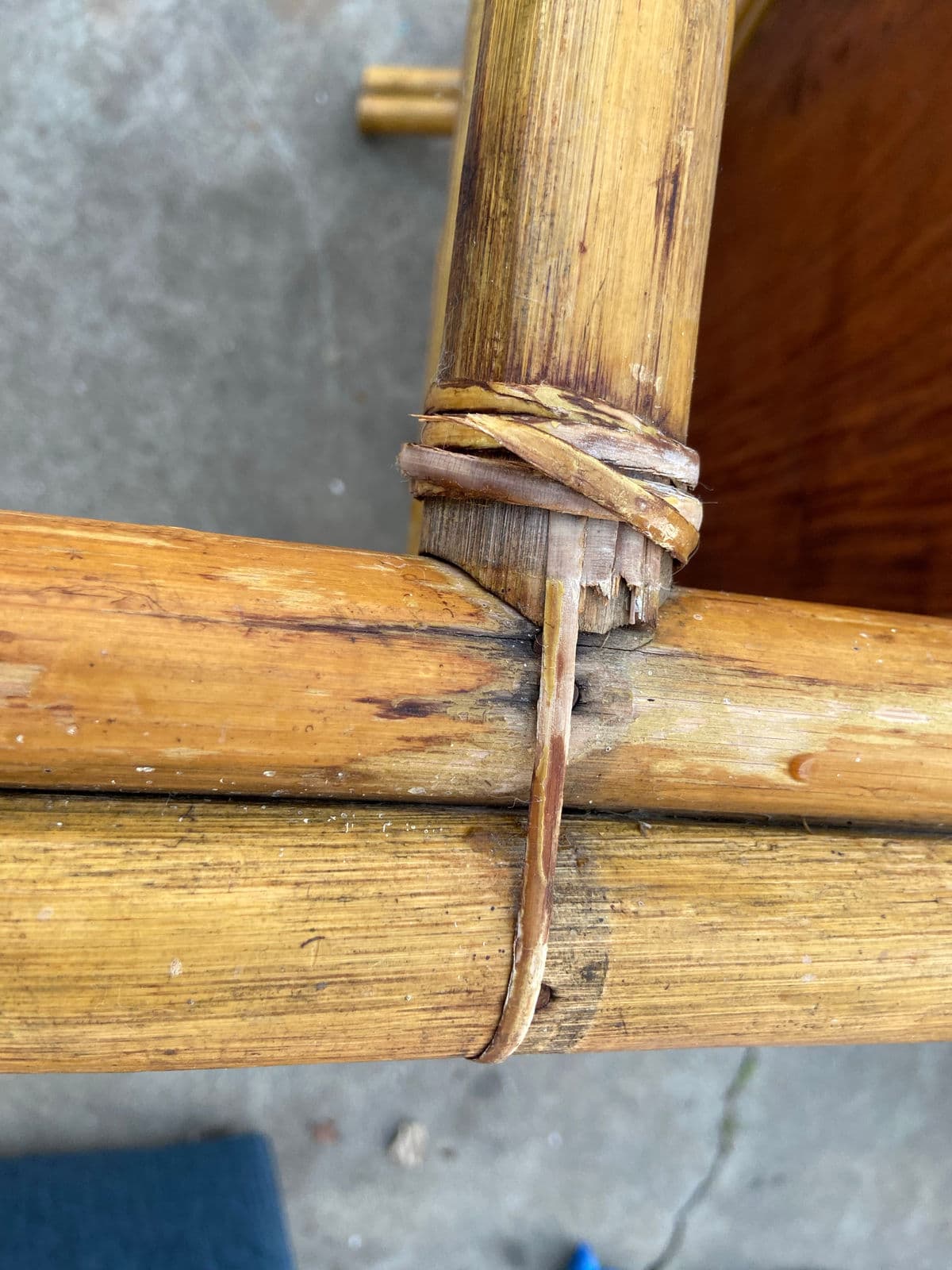 1970s Vintage Mid Century Modern Rattan Bamboo Coffee Table - Thumbnail 12