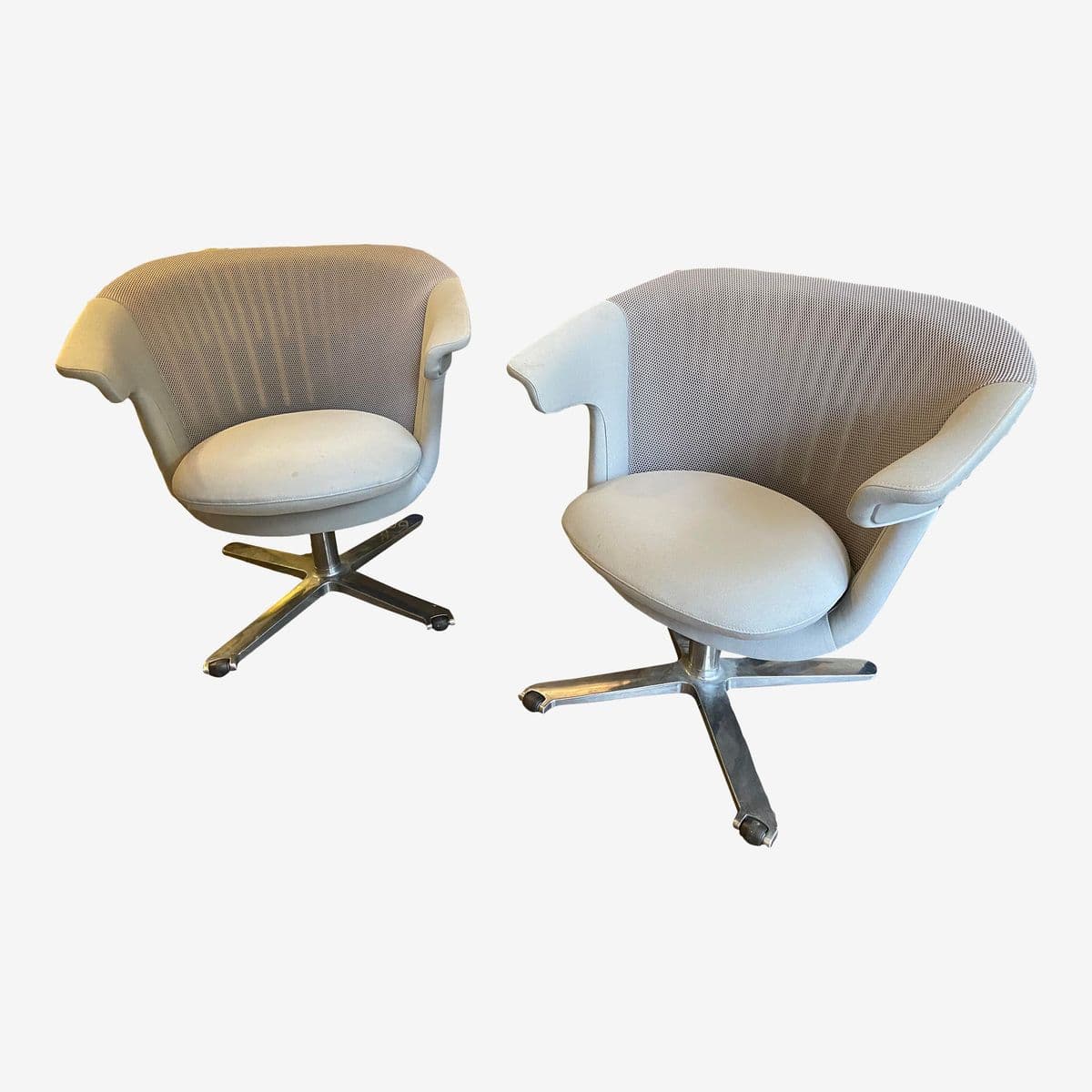 2000s I2i Steelcase Lounge Chairs- Set of 2 - Image 1