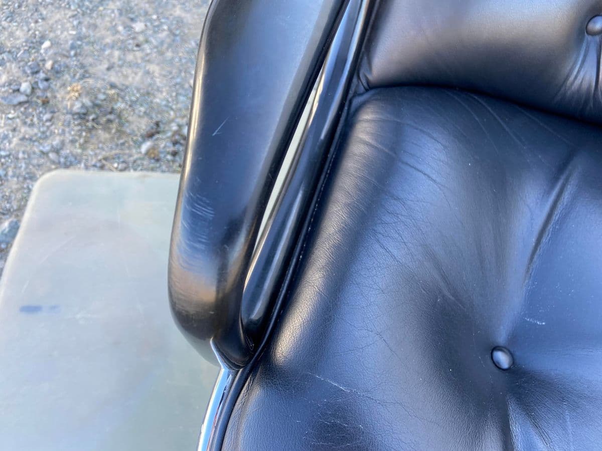 1980s Charles Pollock for Knoll Attributed Leather Executive Swivel Desk Chair - Thumbnail 8