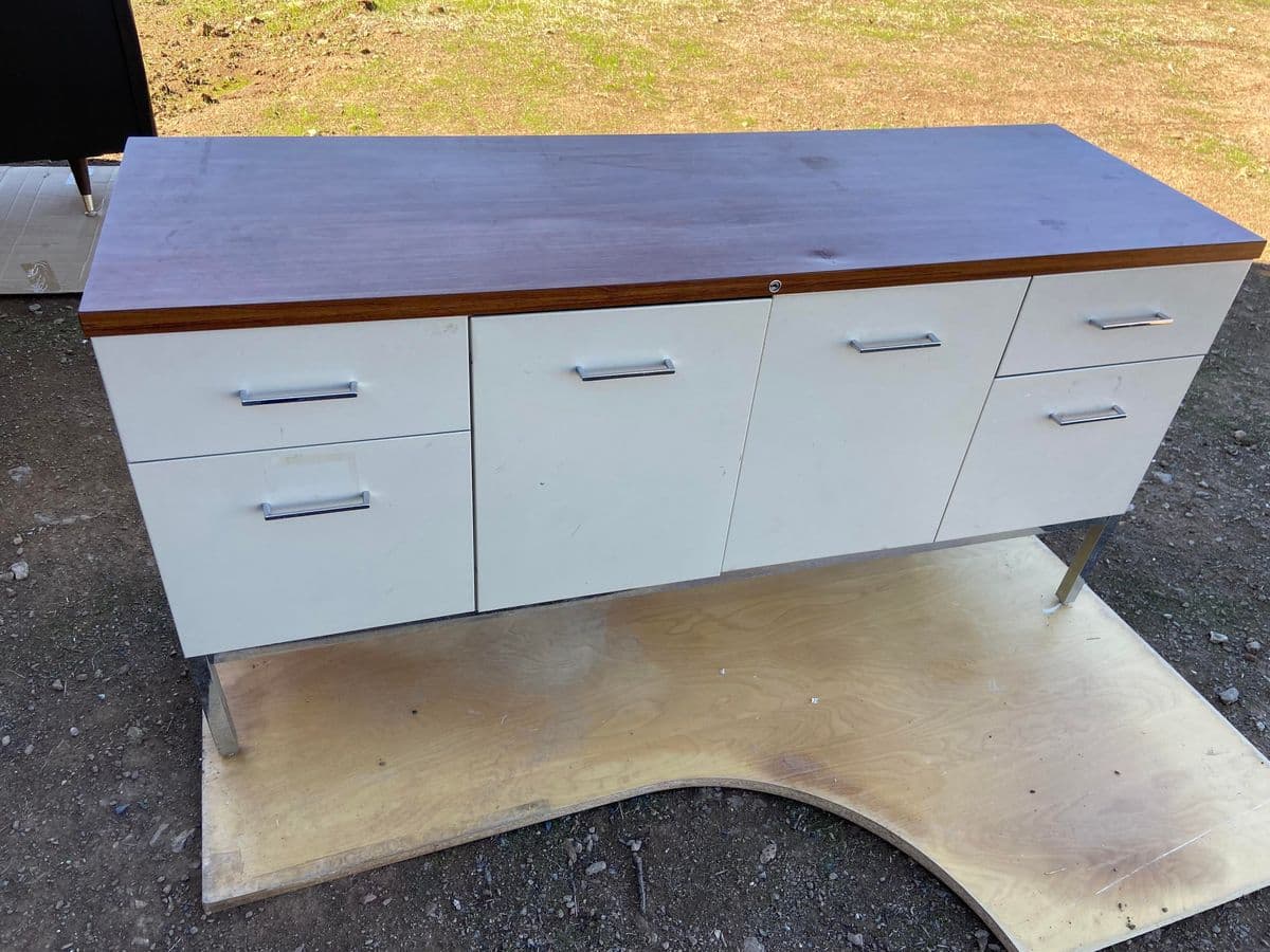 1980s Steelcase Vintage Mid Century Modern Metal Credenza - Thumbnail 5