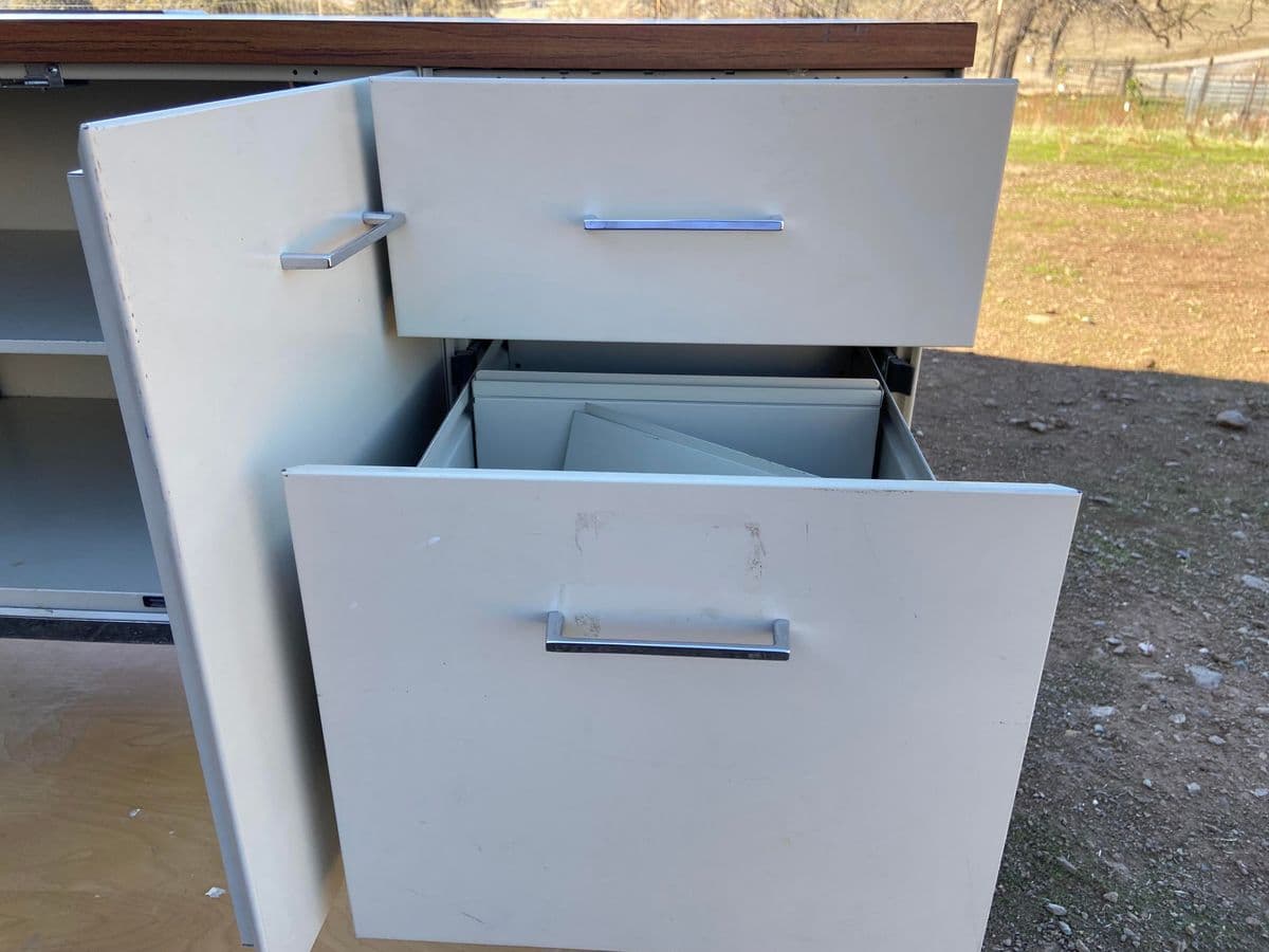 1980s Steelcase Vintage Mid Century Modern Metal Credenza - Thumbnail 12