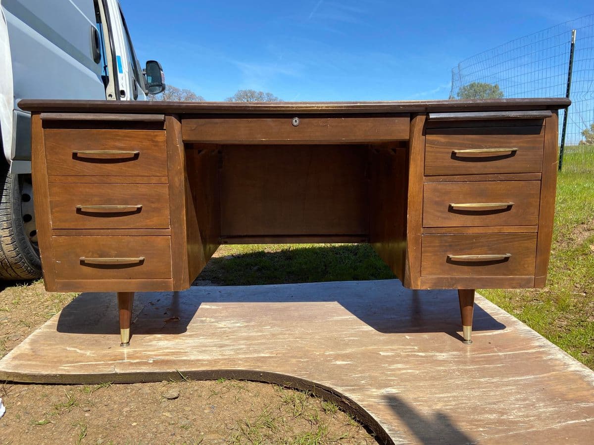 1970s Vintage Mid Century Modern Wood Veneer Desk - Thumbnail 3