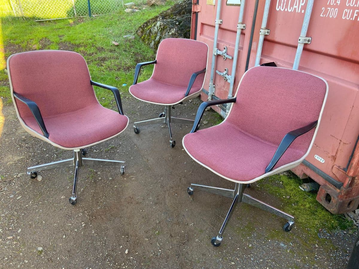1980s Steelcase Vintage Mid Century Modern Swivel Chair Set of 3 - Thumbnail 3