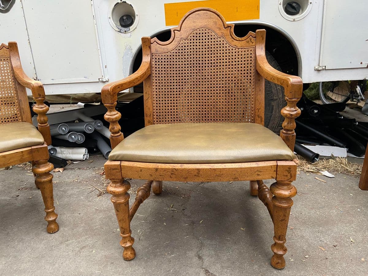 Vintage French Provincial Drexel Furniture Arm Chairs Set of 4 - Thumbnail 12