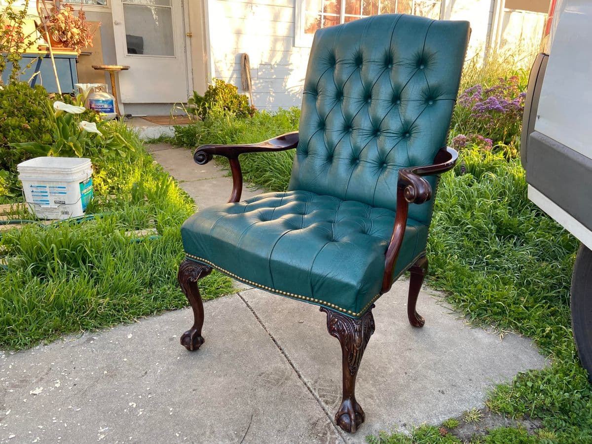 1970s Vintage Claw Foot Faux Leather High Back Arm Chair - Thumbnail 13