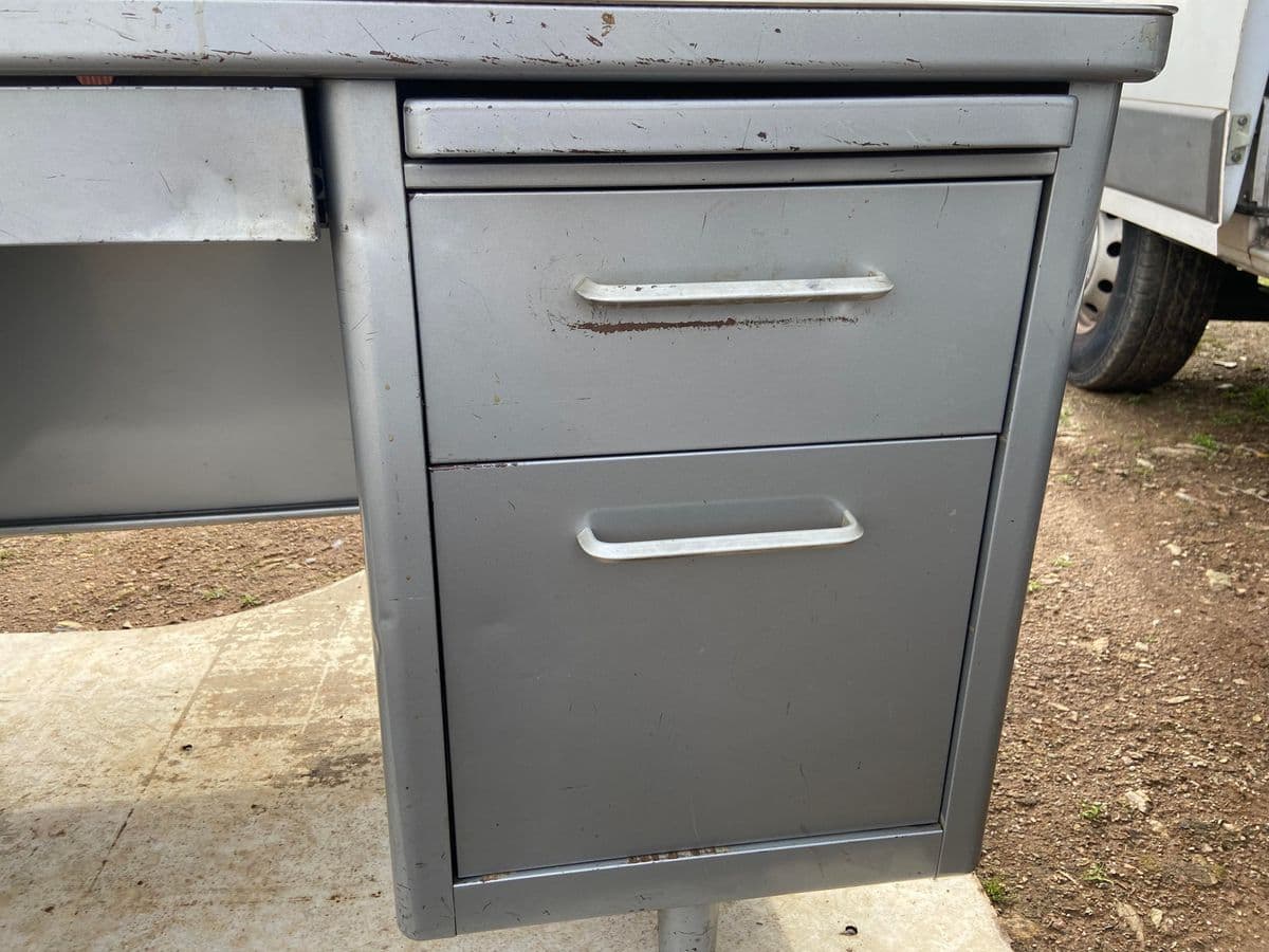 1970s Steelcase Vintage Mid Century Modern Metal Tanker Desk With Patina - Thumbnail 8