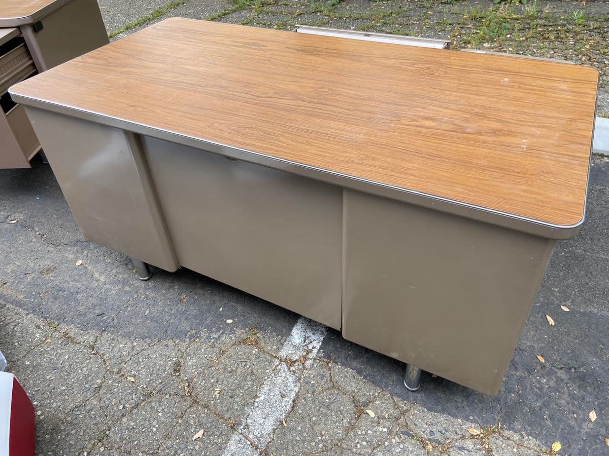 1980s Steelcase Vintage Mid Century Modern Metal Tanker Desk - Thumbnail 7