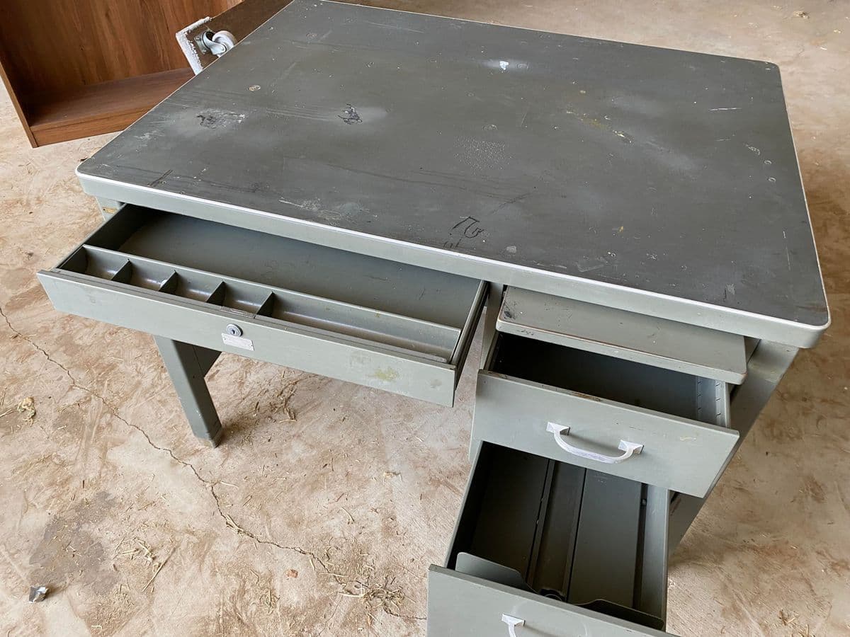 Vintage General Fireproofing Company Metal Tanker Desk - Thumbnail 6