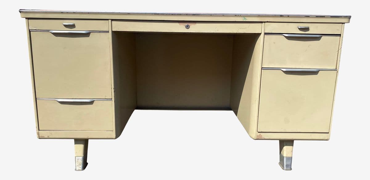 1950s Vintage General Fireproofing Vintage Metal Tanker Desk - Image 1