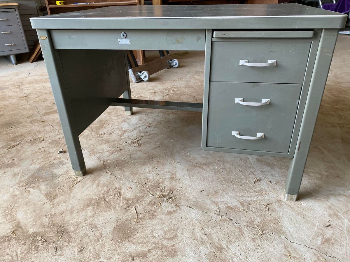 Vintage General Fireproofing Company Metal Tanker Desk - Thumbnail 10