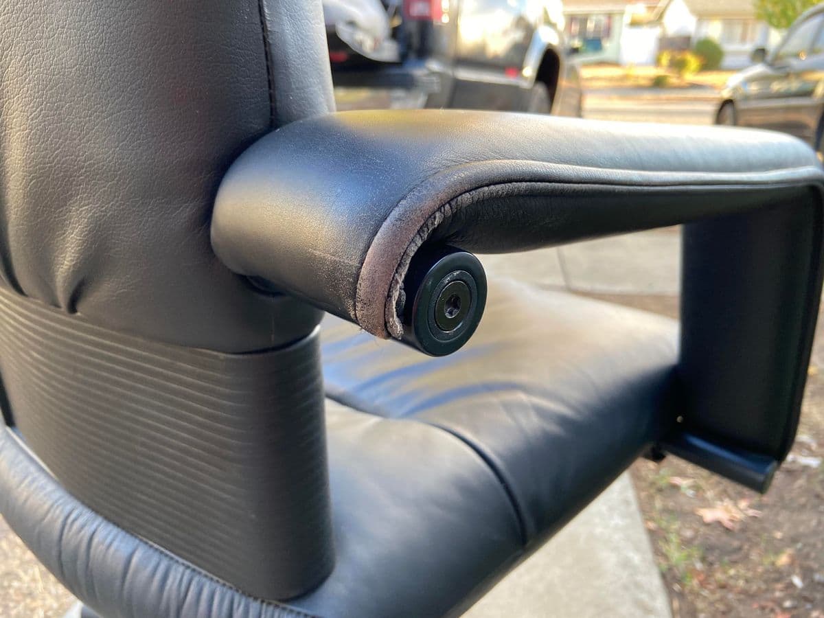 Vintage Post Modern Leather Swivel Desk Chair for Vitra Designed by Mario Bellini - Thumbnail 10