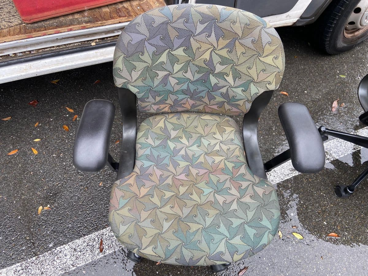 Vintage Herman Miller Equa Desk Chairs Set of 3 - Thumbnail 5