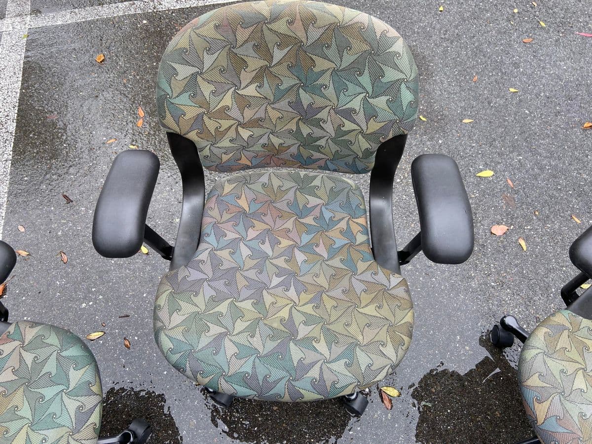 Vintage Herman Miller Equa Desk Chairs Set of 3 - Thumbnail 3