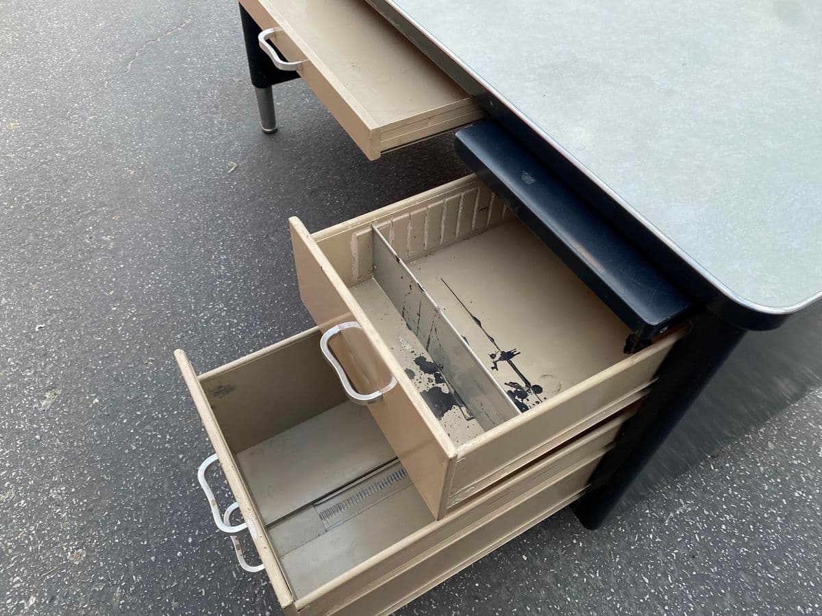 Vintage Allsteel Metal Tanker Desk - Thumbnail 9